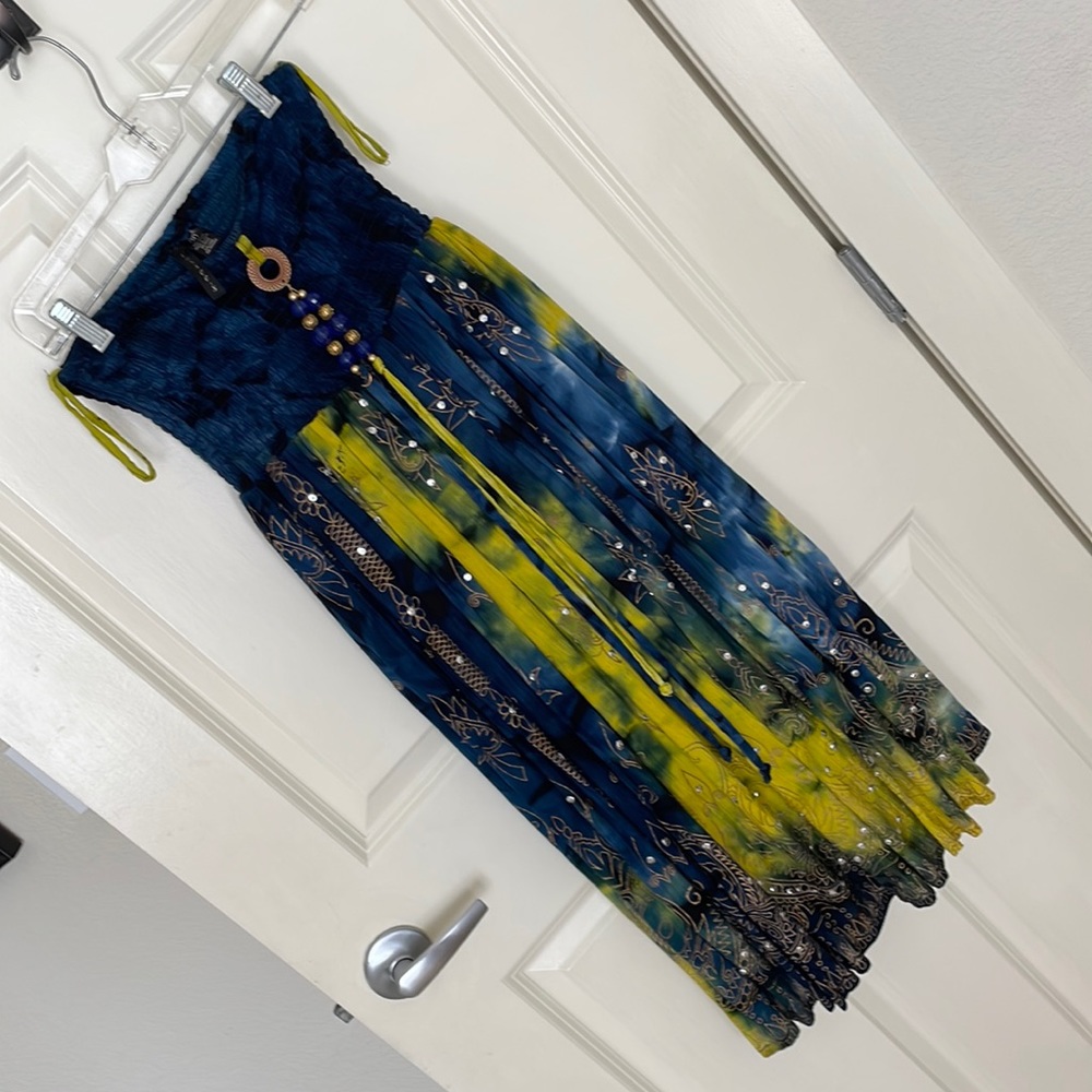 Dress or skirt Blue and yellow with sequins size medium
